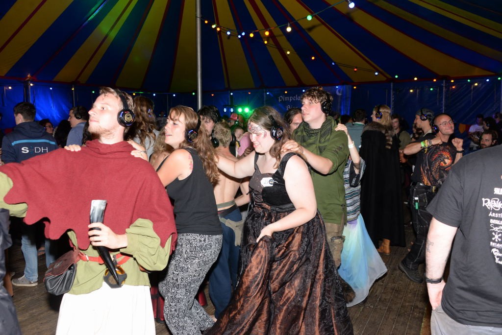 ../Images/Castlefest 2017 Silent disco zaterdag 011.jpg